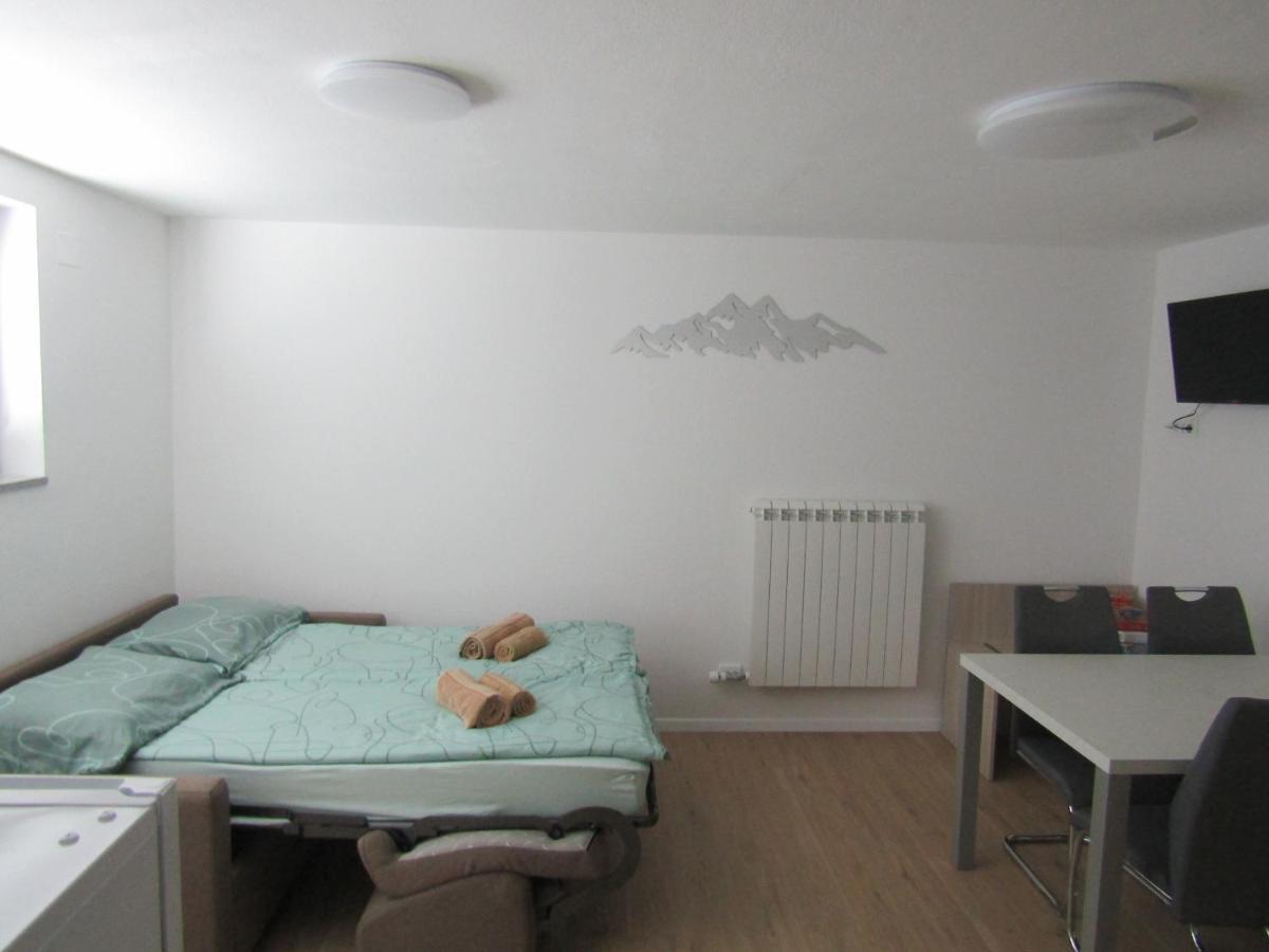 Apartma Melinc 보베츠 외부 사진